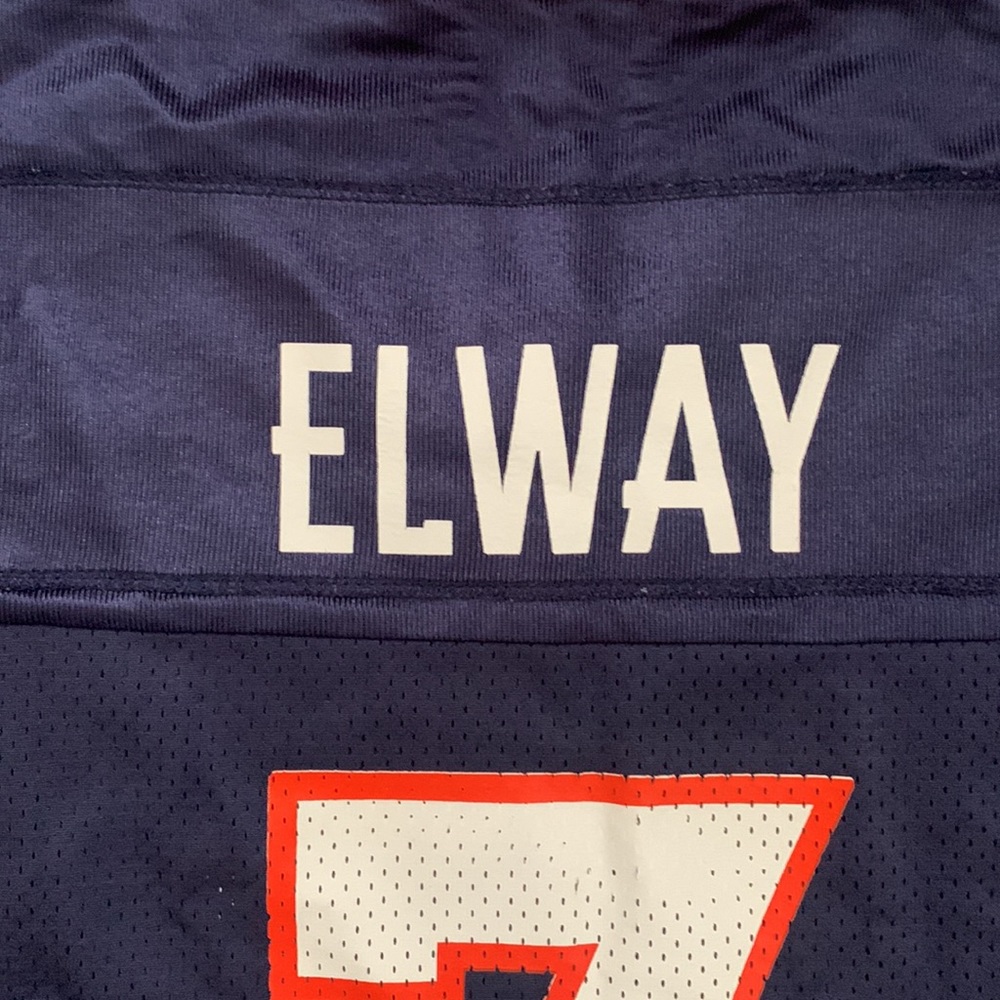 Denver Broncos Elway jersey - Picture 8 of 10